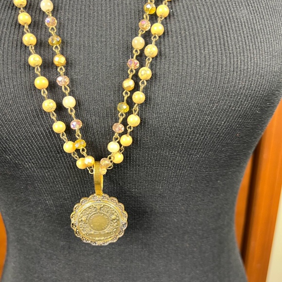 Melania Clara Necklace - Picture 2 of 9